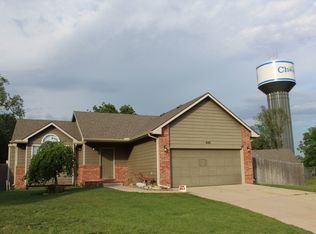 440 E Meadows Ct, Cheney, KS 67025