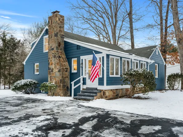 332 Stepstone Hill Road, Guilford, CT 06437