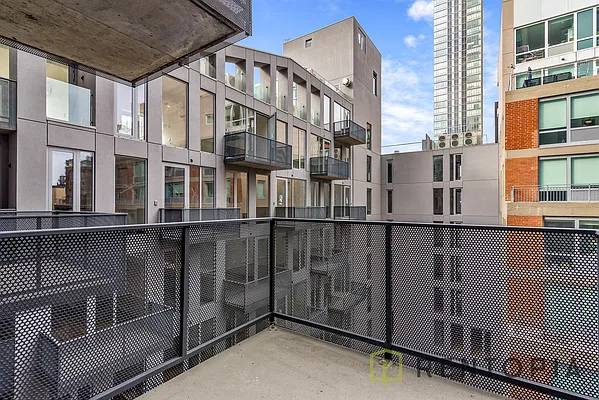 Rented by The KCI Group | media 124