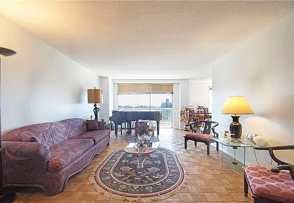 2nd image of 3333 Henry Hudson Pkwy APT 11E