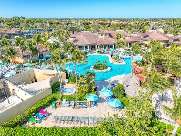 7692 Cottesmore Dr, Naples, FL 34113