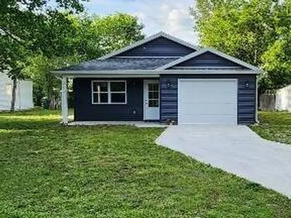 203 E Summit Street, Bolivar, MO 65613