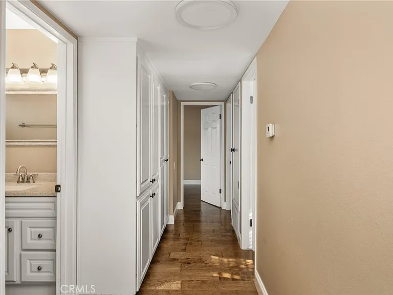 338 W Kelly Ave #B — Photo 16
