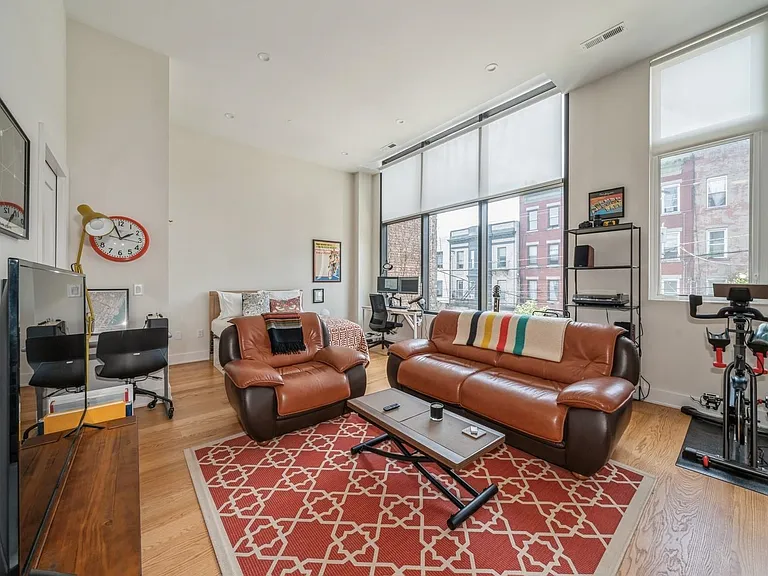 520 Palisade Ave #405 — Photo 16