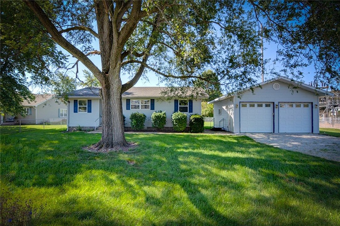 331 E Addition St, Lovington, IL 61937 Zillow