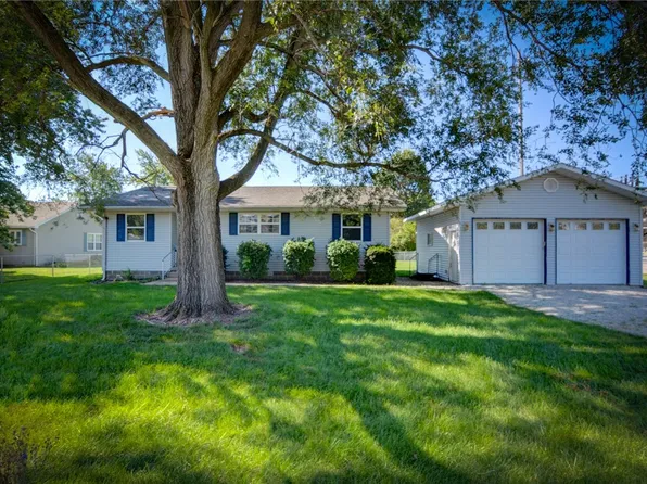 331 E Addition St, Lovington, IL 61937