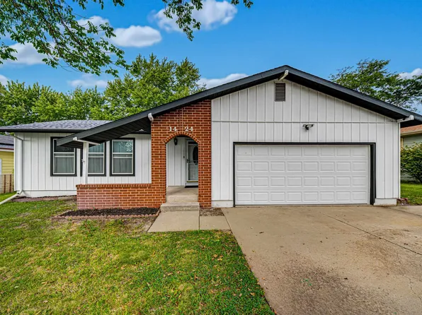 1424 Cypress Ct, Junction City, KS 66441