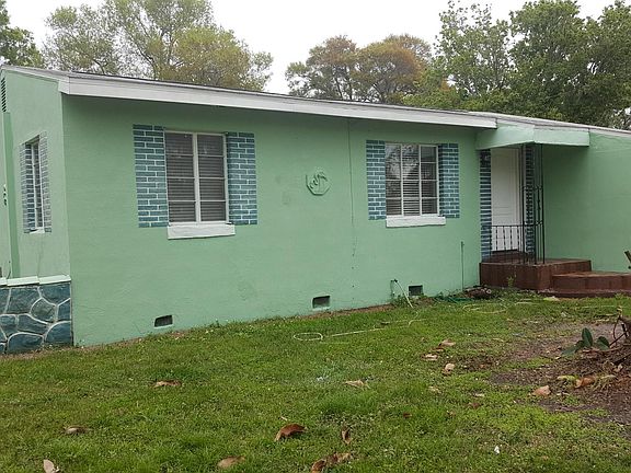 2nd image of 2557 47th Ave N