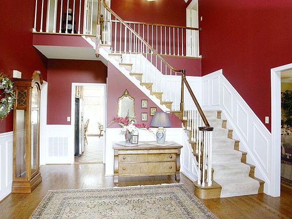 2-Story Foyer