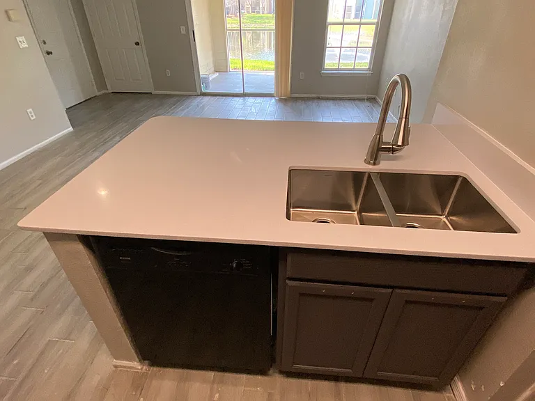 5112 Park Central Dr #616 — Photo 6