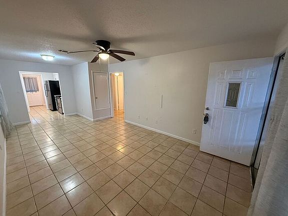 4th image of 3356 Green Briar Cir #A