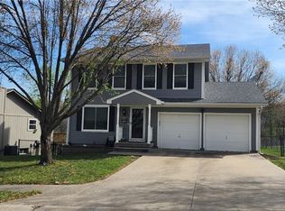 15801 E 2nd St S, Independence, MO 64050