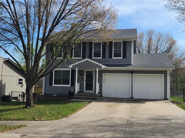 15801 E 2nd St S, Independence, MO 64050