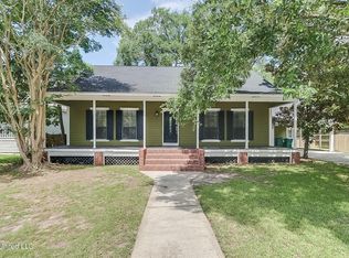 490 Springwood Ct, Gulfport, MS 39507