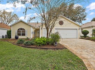 910 Algonquin Rd, Lady Lake, FL 32159