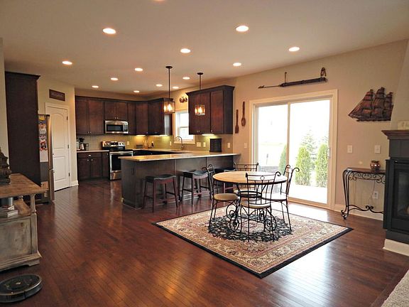 2nd image of 10200 Tuscany Dr