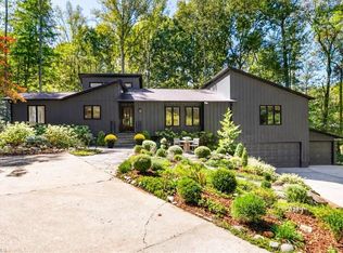8005 Eastridge Rd, Oak Ridge, NC 27310