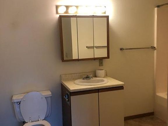 5th image of 810-920 Benton Dr #908-11
