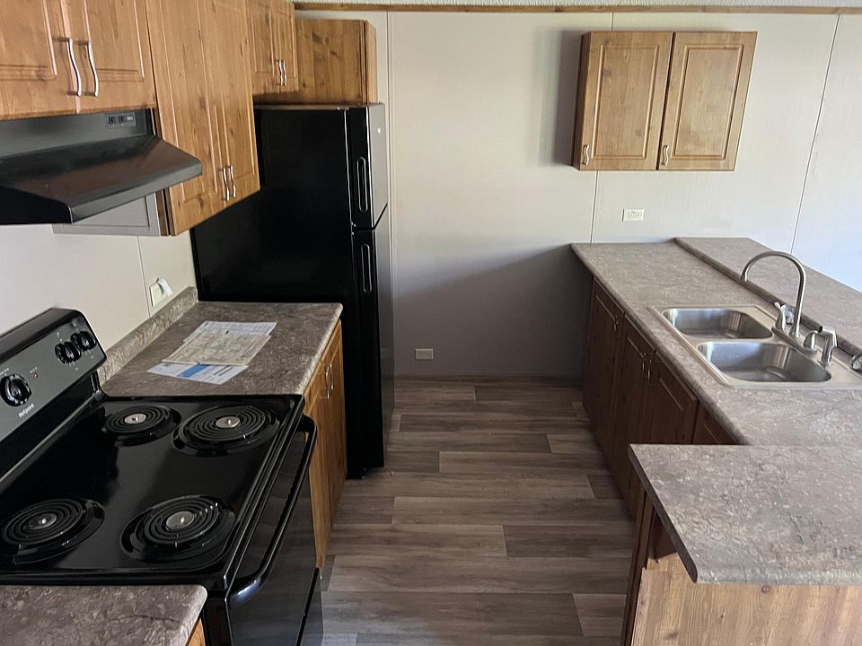 1st image of 40 Arbor Mill Ln #32