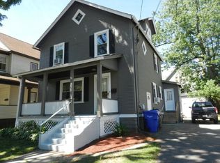 44 Howes St, Springfield, MA 01118