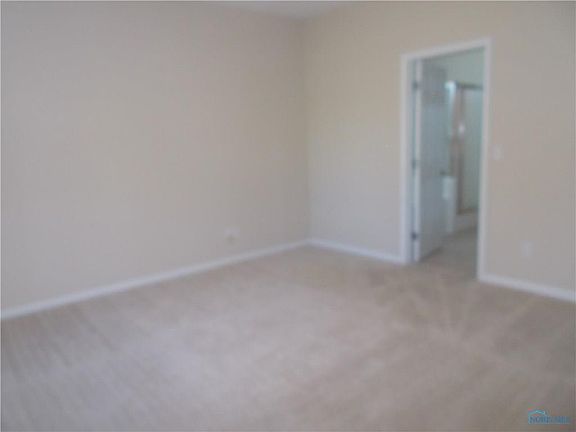 4th image of 754 Fairway Dr