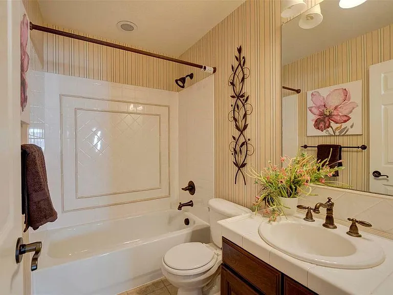 24623 E Hoover Pl — Photo 19