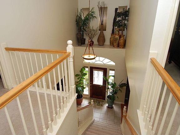 4th image of 5407 Chestnut Isle Ct