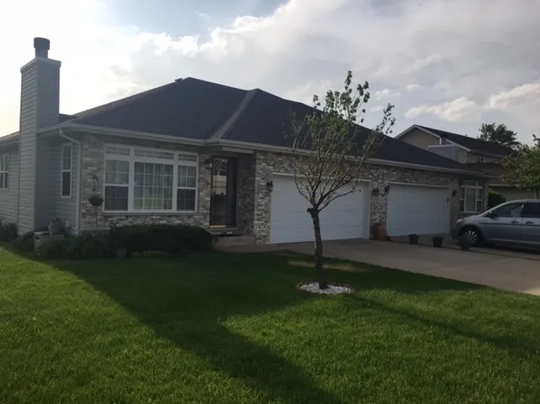 2393 Caton Crest Dr, Crest Hill, IL 60403