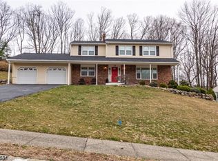 15 Robin St, Rockaway, NJ 07866