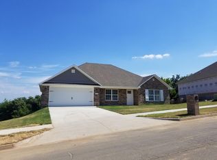2032 Lisa Ln, Van Buren, AR 72956
