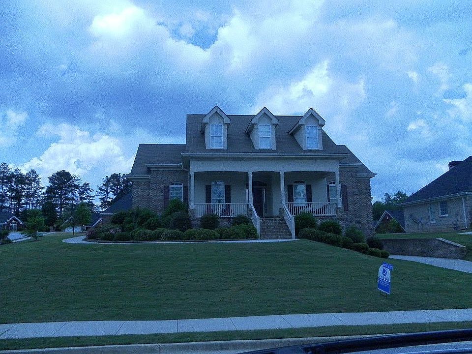 1st image of 302 Cold Harbor Dr