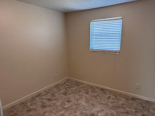826 Amberjack Ln — Photo 5