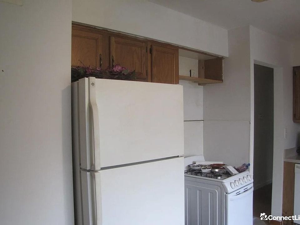 1st image of 34579 John St