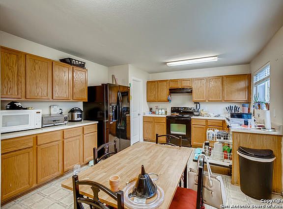 4th image of 6215 Amherst Bay