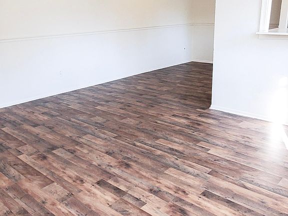 3rd image of 11905 Tarragon Rd #L