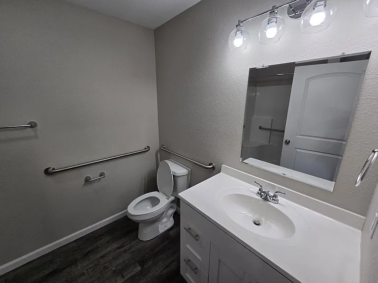 101 Goldfinch Dr — Photo 48