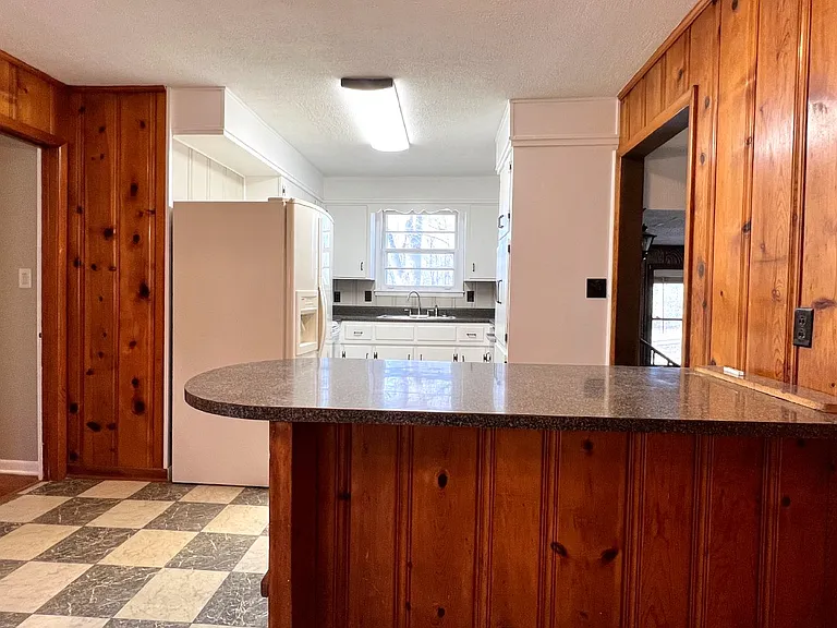 104 Rose St — Photo 9
