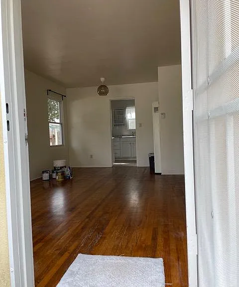 861 Law St — Photo 4
