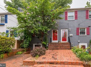 2930 Landover St, Alexandria, VA 22305