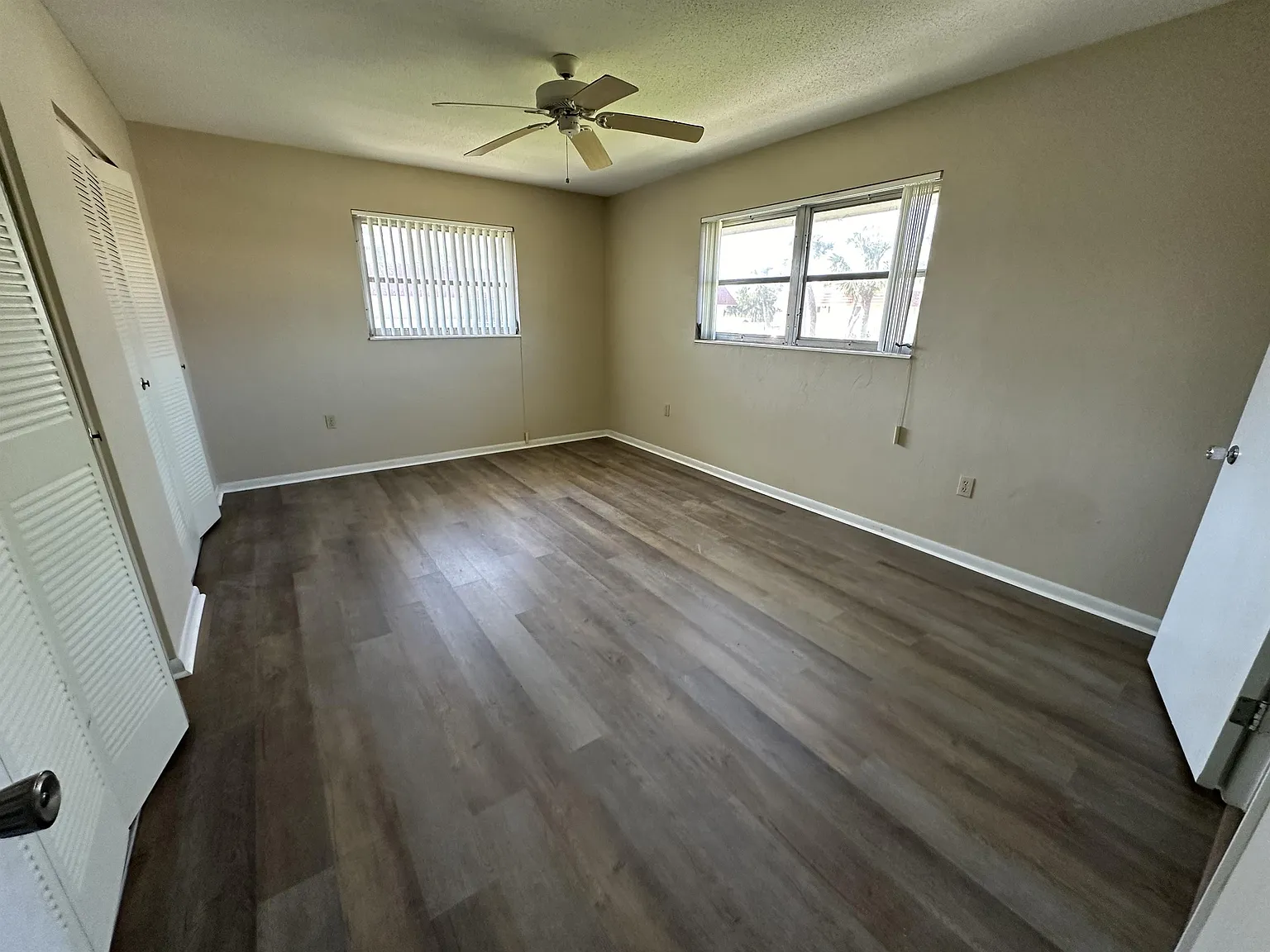 198 Joel Blvd #8 - 8 — Photo 2