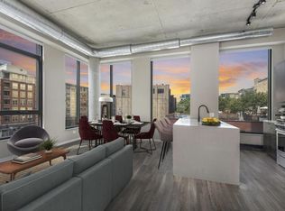 943 W Washington Blvd #1208, Chicago, IL 60607