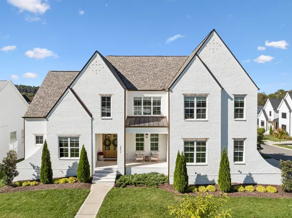 2211 Brakeman Ln, Thompsons Station, TN 37179