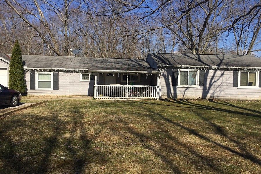 1st image of 1906 Sunnyside Dr