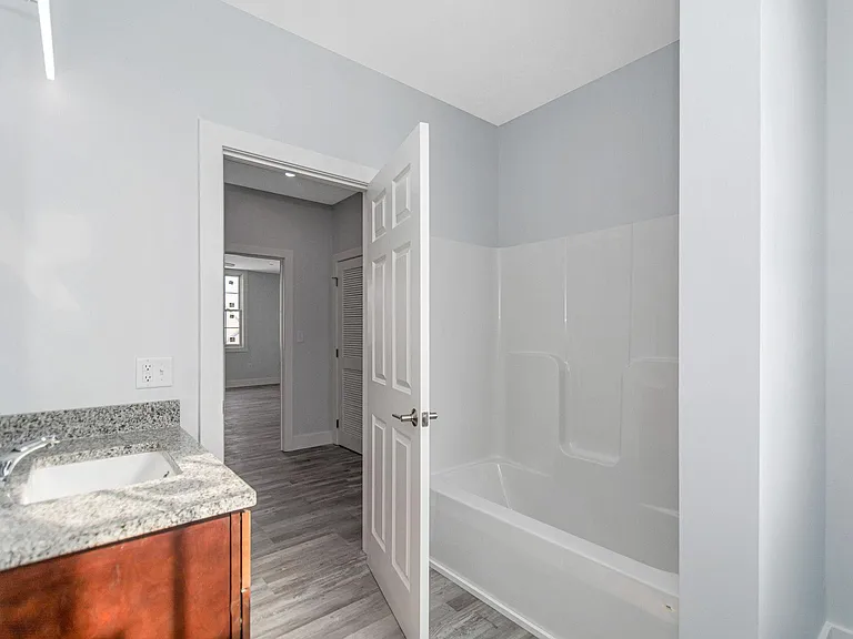 116 Fletcher St #11 — Photo 11