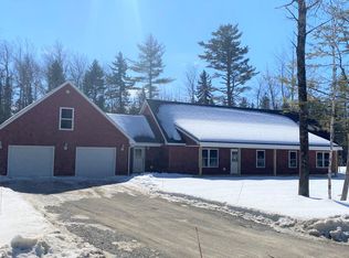 164 Pine Hill Dr, Glenburn, ME 04401