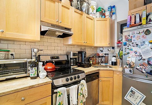 5th image of 57 W 86th St APT 3C