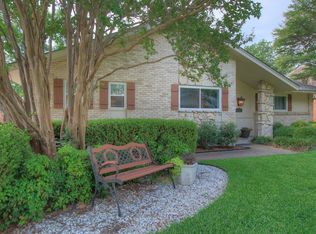 10520 Mapleridge Dr, Dallas, TX 75238