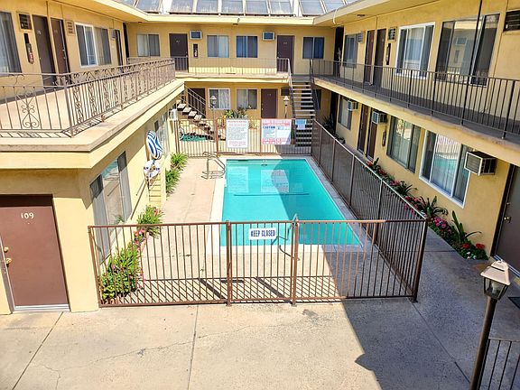 2nd image of 6701 Fountain Ave APT 204