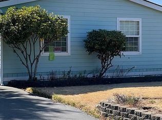 522 Puerto Vista Dr, Coos Bay, OR 97420