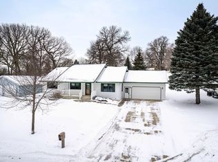 521 Valley Dr, Fergus Falls, MN 56537